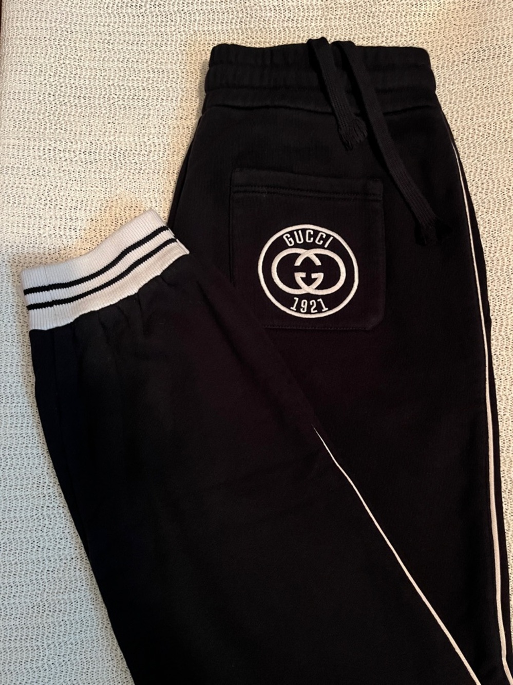 Gucci Sweatpants  / Jogger Pants with GG Logo (Size: L Men) - Authentic